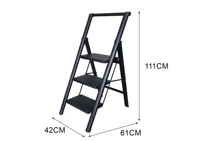 Escalera, 42 × 61 × 111 cm